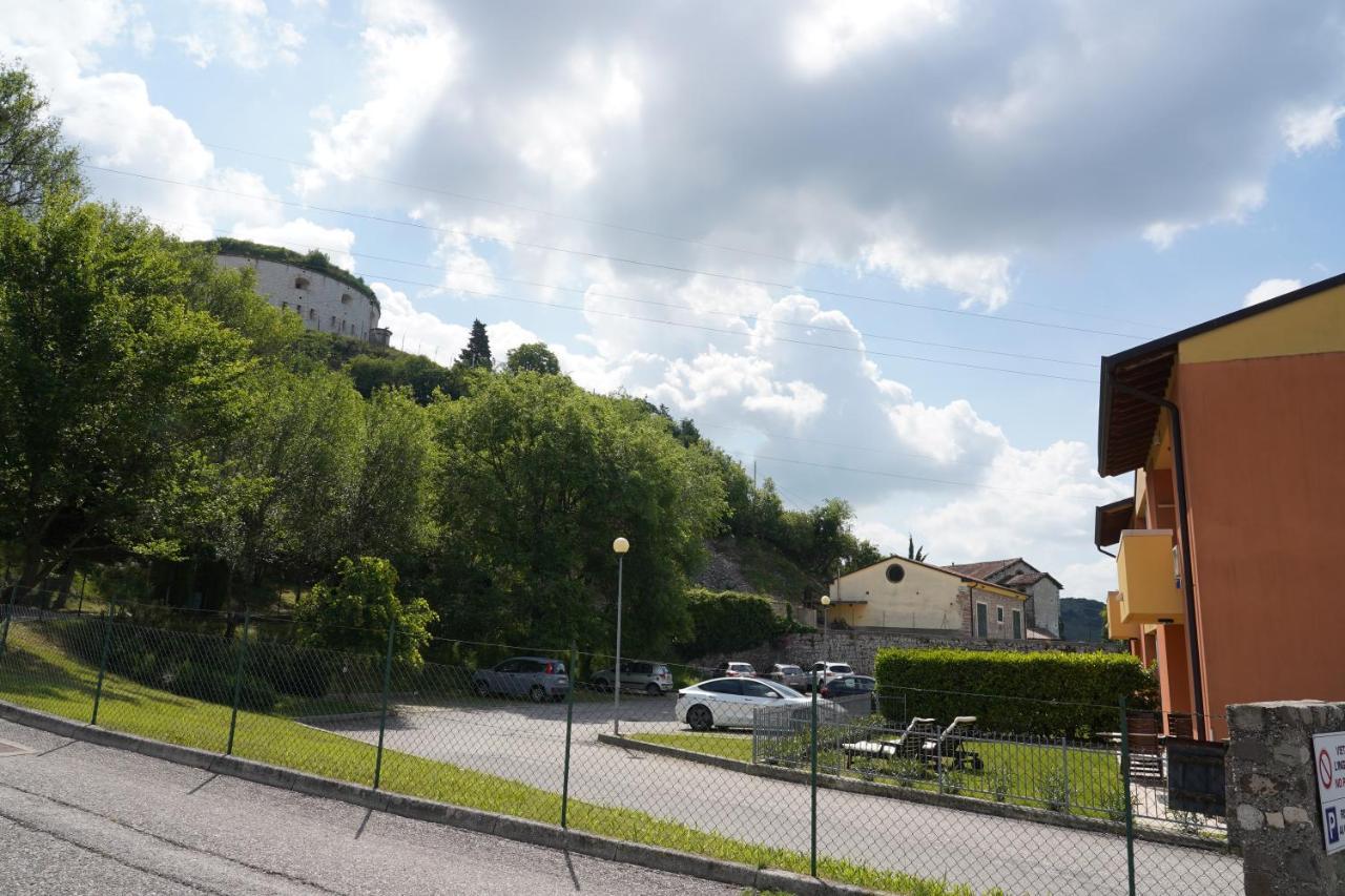 Appartamento Al Forte Rivoli Veronese Exterior foto